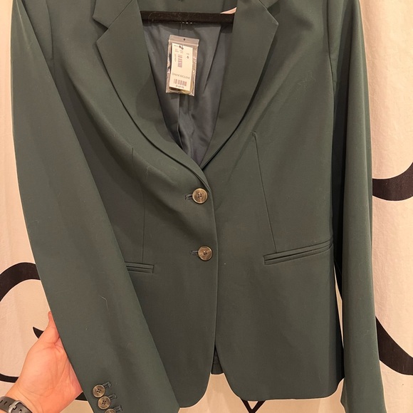 The Limited Collection NWT size 6 Blazer!! - Picture 6 of 6